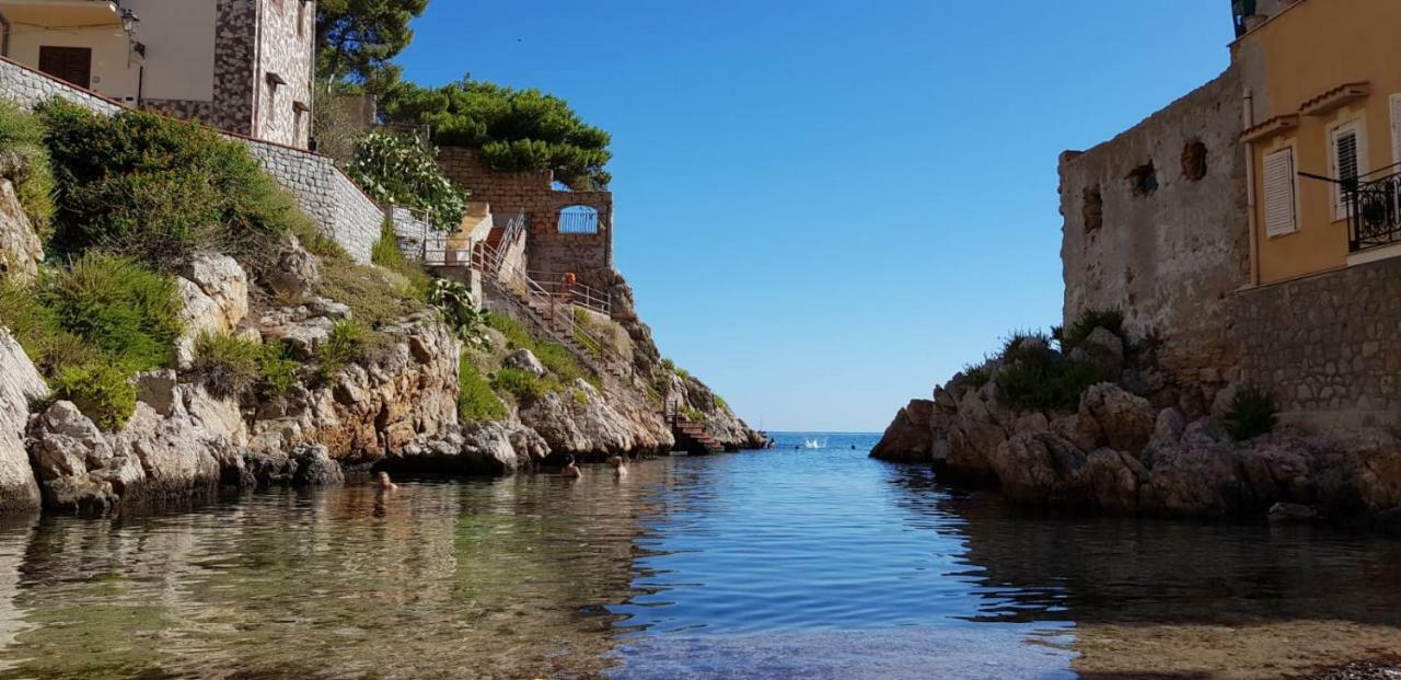Bed and Breakfast La Caletta Santa Flavia Exterior foto